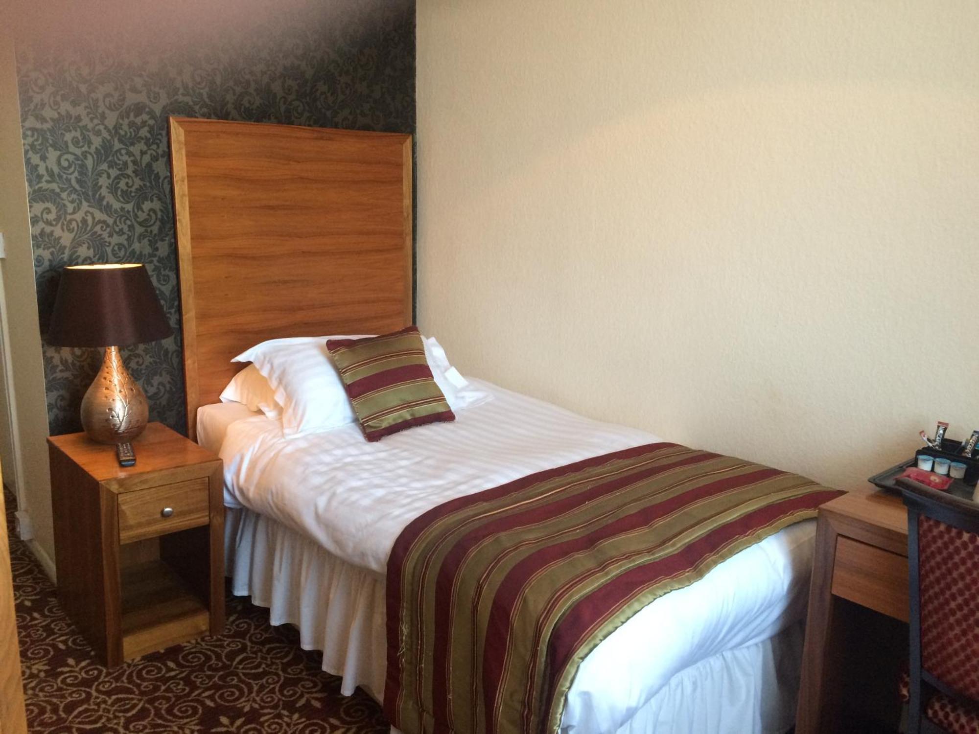 The Three Tuns Hotel Wetherspoon Thirsk Habitación foto